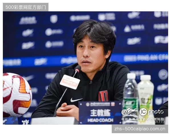 成都蓉城队12轮不败金身告破，徐正源高位压迫战术遭遇坚固阻截。